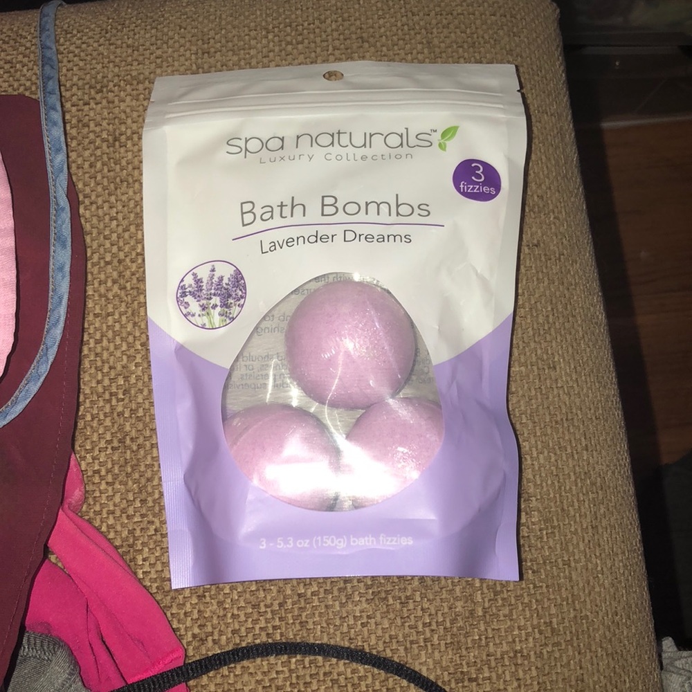 Bath bomb